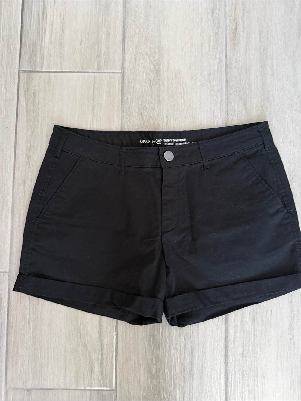 GAP Black Rolled-Hem Chino Women's Shorts